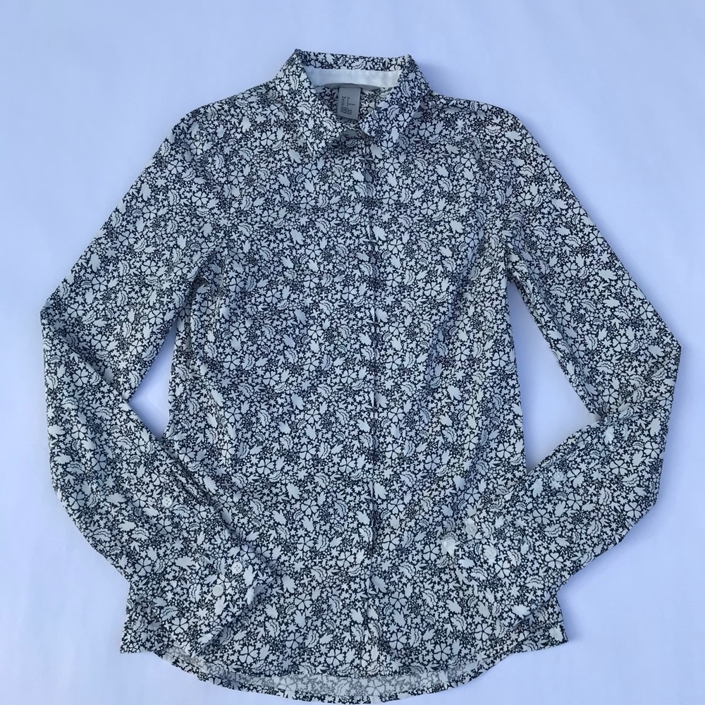 H&M Black and White Floral Button Up